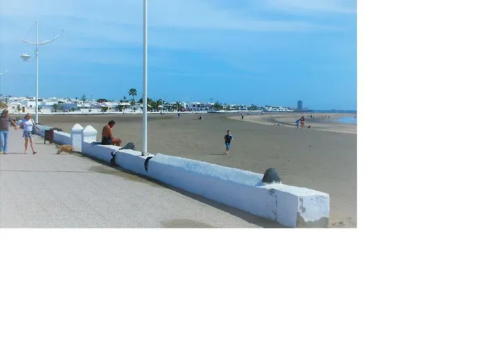 Mariano 140 * Playa Honda (Lanzarote)